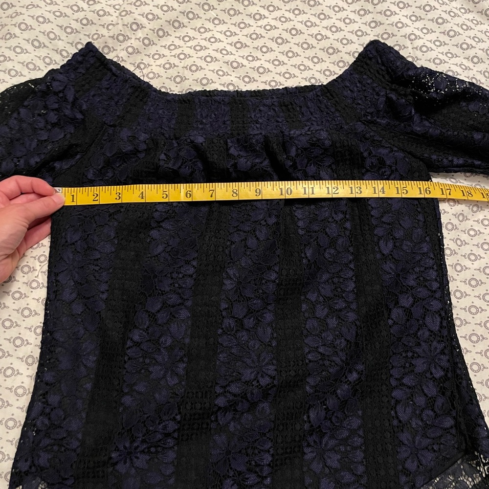Dynamite Off-Shoulder Blouse - Picture 5 of 8